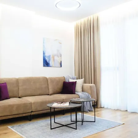 Lindi's 5/1 Apartmán *