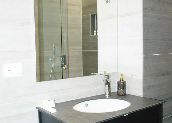 Appartement Lindi's 5/1 *